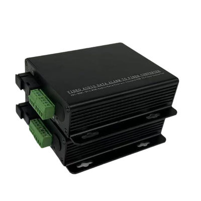 Áudio análogo de 4CH XLR sobre a fibra com terminais padrão verdes